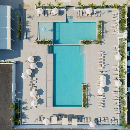 住宿加早餐酒店 Abacus 圣纳帕