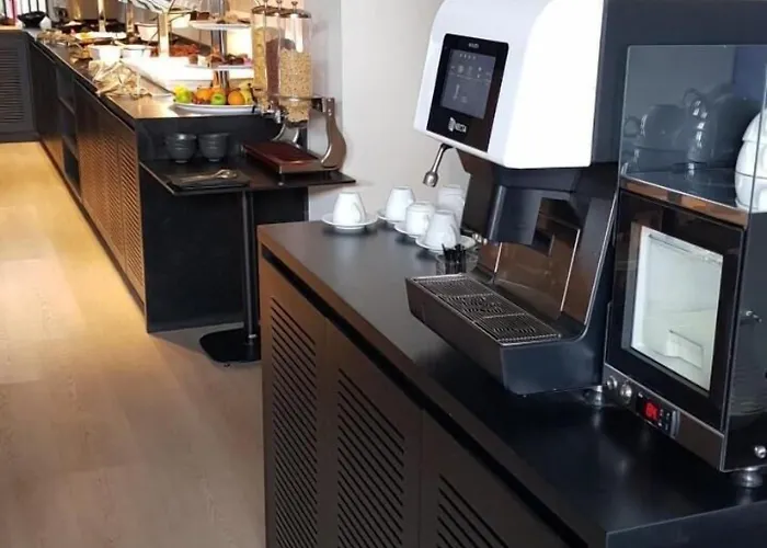 Abacus Couette-café Ayía Nápa