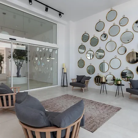 Abacus Couette-café Ayía Nápa