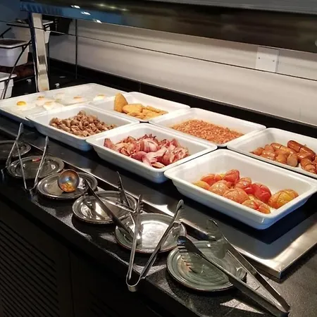 أجنحة اباكوس فندق مبيت وإفطار 4*