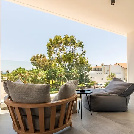 أجنحة اباكوس فندق مبيت وإفطار 4*