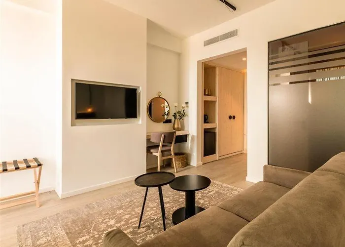 Abacus Bed & Breakfast 4*